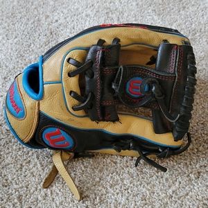 A500 11.5 " Wilson youth baseball glove